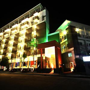 Twin Hotel